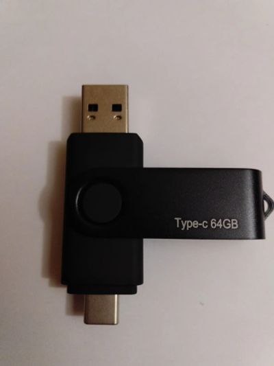 Лот: 20722020. Фото: 1. Флешка 64 ГБ 2в1. USB-флеш карты
