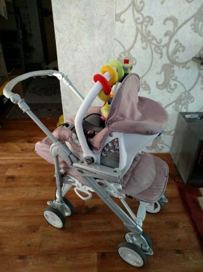 Лот: 12181126. Фото: 1. Автокресло и люлька от коляски... Детские автокресла