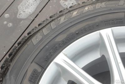 Лот: 8240260. Фото: 1. Bridgestone Revo GZ на литье. Шины на дисках
