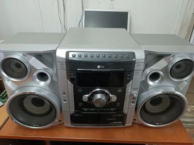 Лот: 24930273. Фото: 1. Музыкальный центр LG LM-K3560. Музыкальные центры, магнитолы