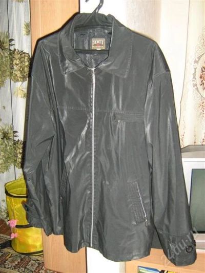 Лот: 2682796. Фото: 1. Ветровка. Верхняя одежда