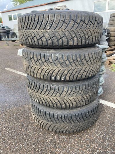 Лот: 18112755. Фото: 1. Michelin r17. Шины на дисках