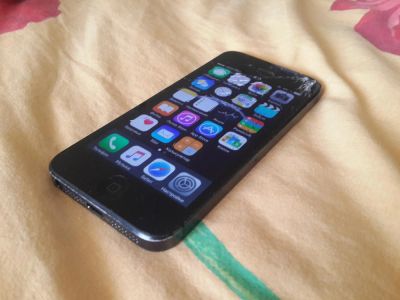 Лот: 6322087. Фото: 1. Apple iPhone 5 16Gb. Полный комплект. Смартфоны