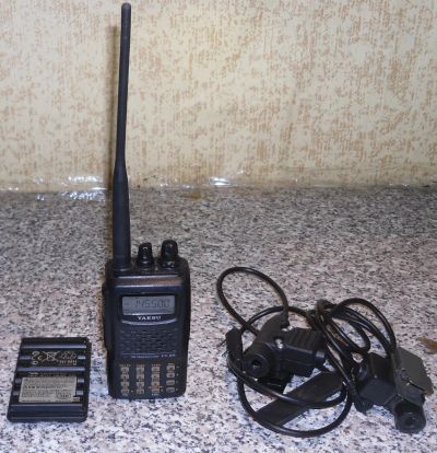 Лот: 25578835. Фото: 1. Yaesu FT-60R. Рации, радиостанции