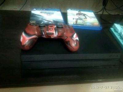 Лот: 14279663. Фото: 1. Ps4 pro на гарантии. Игровые приставки, консоли