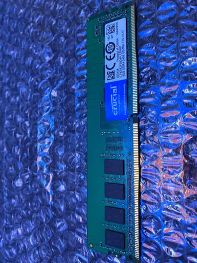 Лот: 18414304. Фото: 1. оперативная память Micron ddr4-2400... Оперативная память