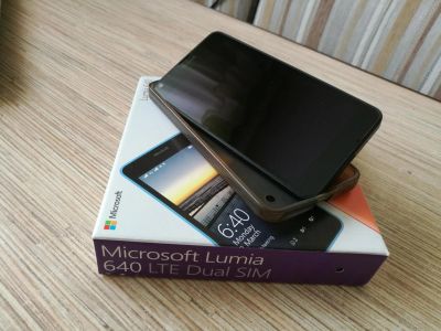 Лот: 9512607. Фото: 1. Lumia 640 LTE DualSim Black. Смартфоны