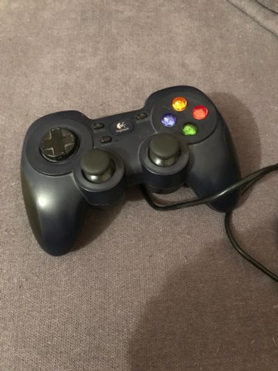 Лот: 12515947. Фото: 1. Джойстик Logitech. Аксессуары для игровых приставок, консолей, геймпады