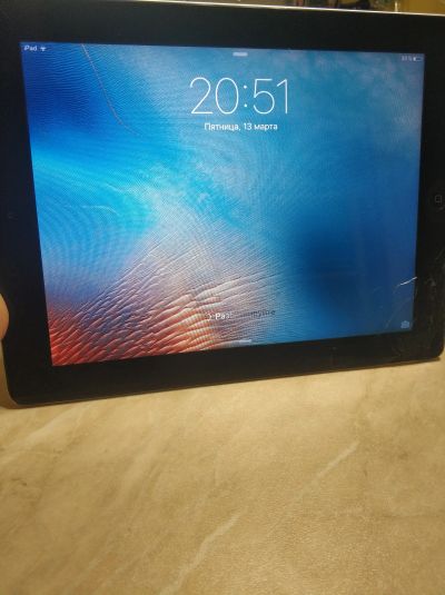 Лот: 15652540. Фото: 1. Планшет ipad 2 a1395 32gb требует... Планшеты