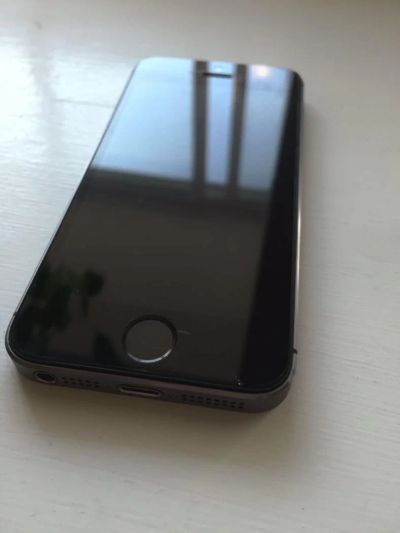 Лот: 7113322. Фото: 1. iPhone 5s, Space Gray, 16GB, A1530... Смартфоны