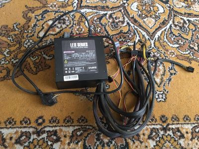 Лот: 13350804. Фото: 1. Блок питания Zalman LE2 700W... Корпуса, блоки питания