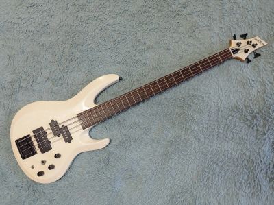 Лот: 17967239. Фото: 1. Бас-гитара Grass Roots Bass. Гитары