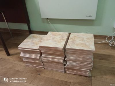 Лот: 18235636. Фото: 1. Плитка кафельная. Кафель, гранит, интерьерный камень
