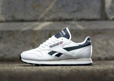 Лот: 8271095. Фото: 1. Кроссовки reebok classic white. Кеды, кроссовки, слипоны