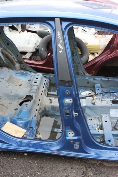 Лот: 21718179. Фото: 1. стойка кузова Renault Megane LM. Кузов