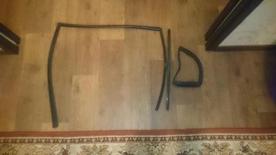 Лот: 3229749. Фото: 1. Уплотнительная резинка стекла... Другое (автозапчасти)