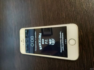 Лот: 12809311. Фото: 1. iPhone SE 64 GB Silver! Цена до... Смартфоны
