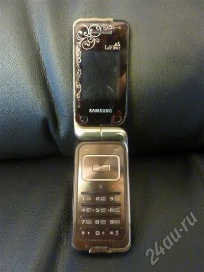 Лот: 528918. Фото: 1. Samsung L310 La Fleur. Кнопочные мобильные телефоны