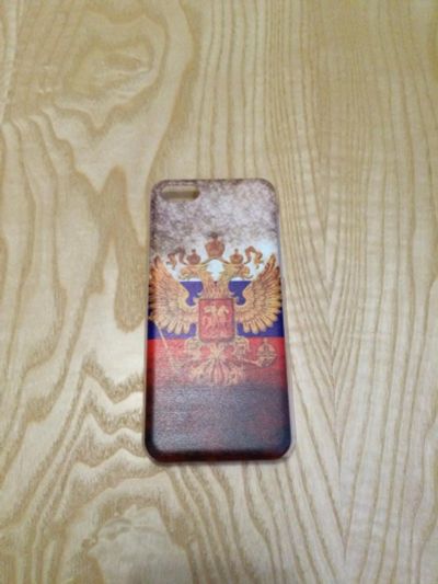 Лот: 7792347. Фото: 1. Пластиковый чехол Герб России... Чехлы, бамперы