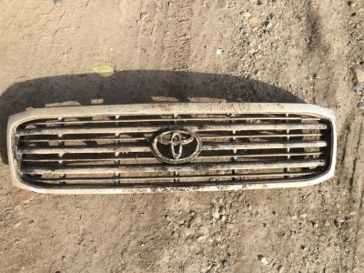 Лот: 12645754. Фото: 1. Решетка радиатора land cruiser... Другое (автозапчасти)