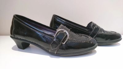 Лот: 10292415. Фото: 1. Туфли женские. Туфли