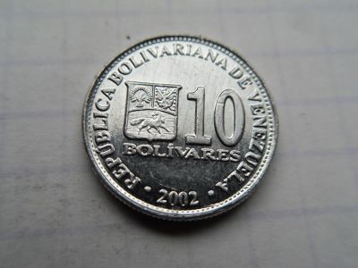 Лот: 9991821. Фото: 1. Венесуэла 10 боливаров 2002. Америка