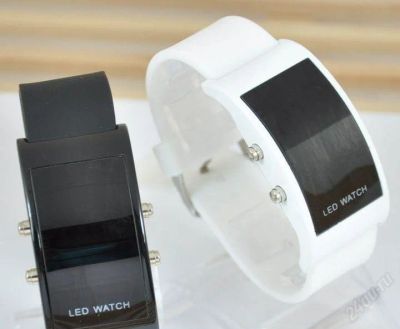 Лот: 778196. Фото: 1. LED Watch черные и белые одним... Красноярск