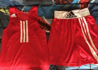 Лот: 9422424. Фото: 1. Форма боксерская (красная) Adidas... Одежда для боевых искусств