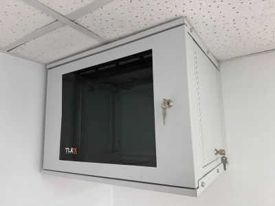 Лот: 22847835. Фото: 1. Шкаф TLK с кросс панелью. Другое (периферия)