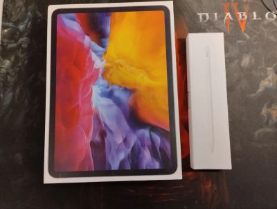 Лот: 20530513. Фото: 1. Ipad pro 11 2020 128 wifi. WiFi, Bluetooth адаптеры