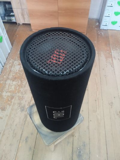 Лот: 25328045. Фото: 1. Сабвуфер 10" JBL. Сабвуферы