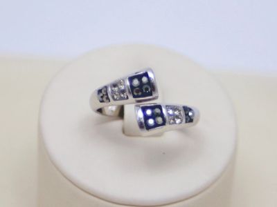 Лот: 15183156. Фото: 1. СЕРЕБРЯНОЕ КОЛЬЦО С КР.СВАРОВСКИ... Кольца, перстни