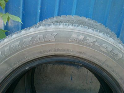 Лот: 3008839. Фото: 1. 2 колеса Bridgestone Blizzak MZ-02. Шины