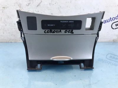 Лот: 24308455. Фото: 1. пепельница toyota corolla E150. Двигатель и элементы двигателя