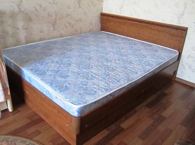 Лот: 5655574. Фото: 1. Кровать 2-спальная 1,6*2,0 + матрас. Кровати
