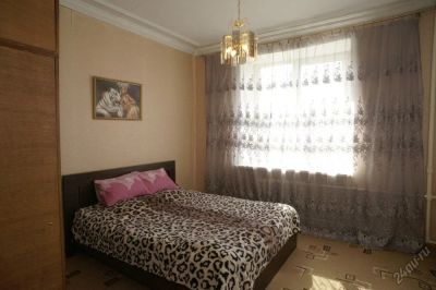 Лот: 5759249. Фото: 1. Сдам посуточно уютную 1-комнатную... Квартиры, студии