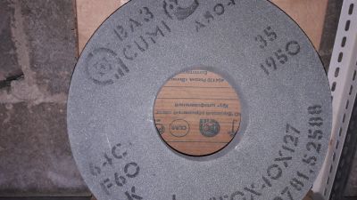 Лот: 12010904. Фото: 1. Круг шлифовальный 350х40х127 64C... Расходные материалы, сменные насадки