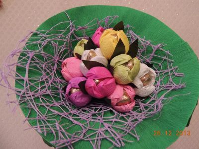 Лот: 3551447. Фото: 1. букет из конфет тюльпаны. Букеты из конфет, игрушек