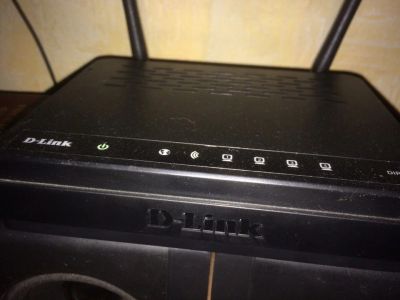 Лот: 9955764. Фото: 1. Роутер D-Link dir-615. Маршрутизаторы (роутеры)