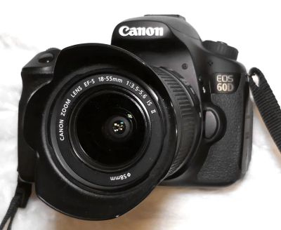 Лот: 14181686. Фото: 1. Canon 60D. Цифровые зеркальные