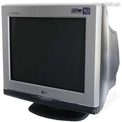 Лот: 1558580. Фото: 1. Монитор LG Electronics Inc Flatron... ЭЛТ-мониторы