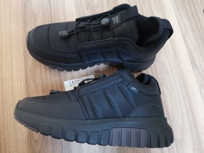 Лот: 24848367. Фото: 1. Утепленные кроссовки FILA Chrome... Кеды, кроссовки, слипоны