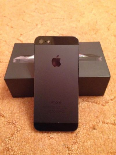 Лот: 3898409. Фото: 1. Apple iPhone 5 16gb black. Смартфоны