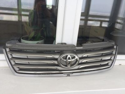 Лот: 11242544. Фото: 1. Решетка радиатора 2011 Toyota... Кузов