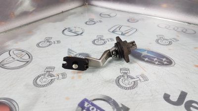 Лот: 23586504. Фото: 1. Датчик уровня масла Toyota Avensis... Электрооборудование
