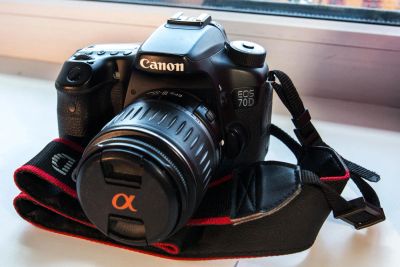 Лот: 9878884. Фото: 1. Canon 70D + Canon EF-S 18-55mm... Цифровые зеркальные