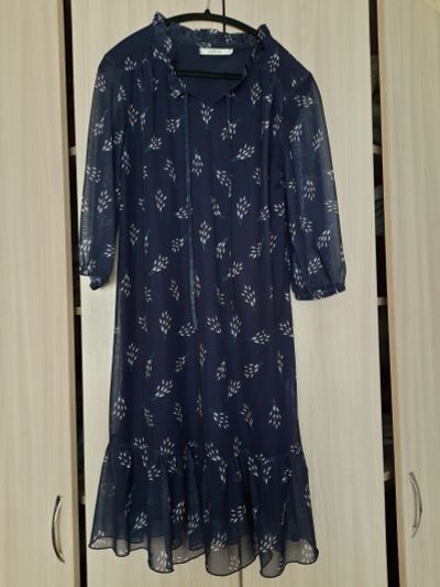 Лот: 19976073. Фото: 1. Платье 48р. Платья