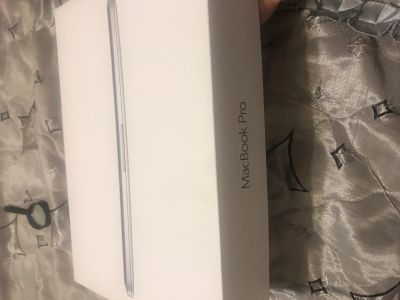 Лот: 11880210. Фото: 1. Коробка от MacBook Pro оригинал. Другое (аксессуары)