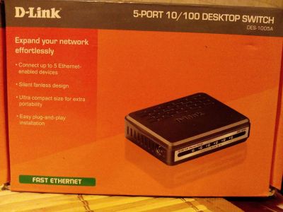 Лот: 5304788. Фото: 1. Коммутатор (switch) D-link DES-1005A. Маршрутизаторы (роутеры)
