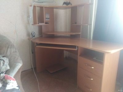 Лот: 13377028. Фото: 1. Компьютерный стол угловой. Компьютерные и письменные столы